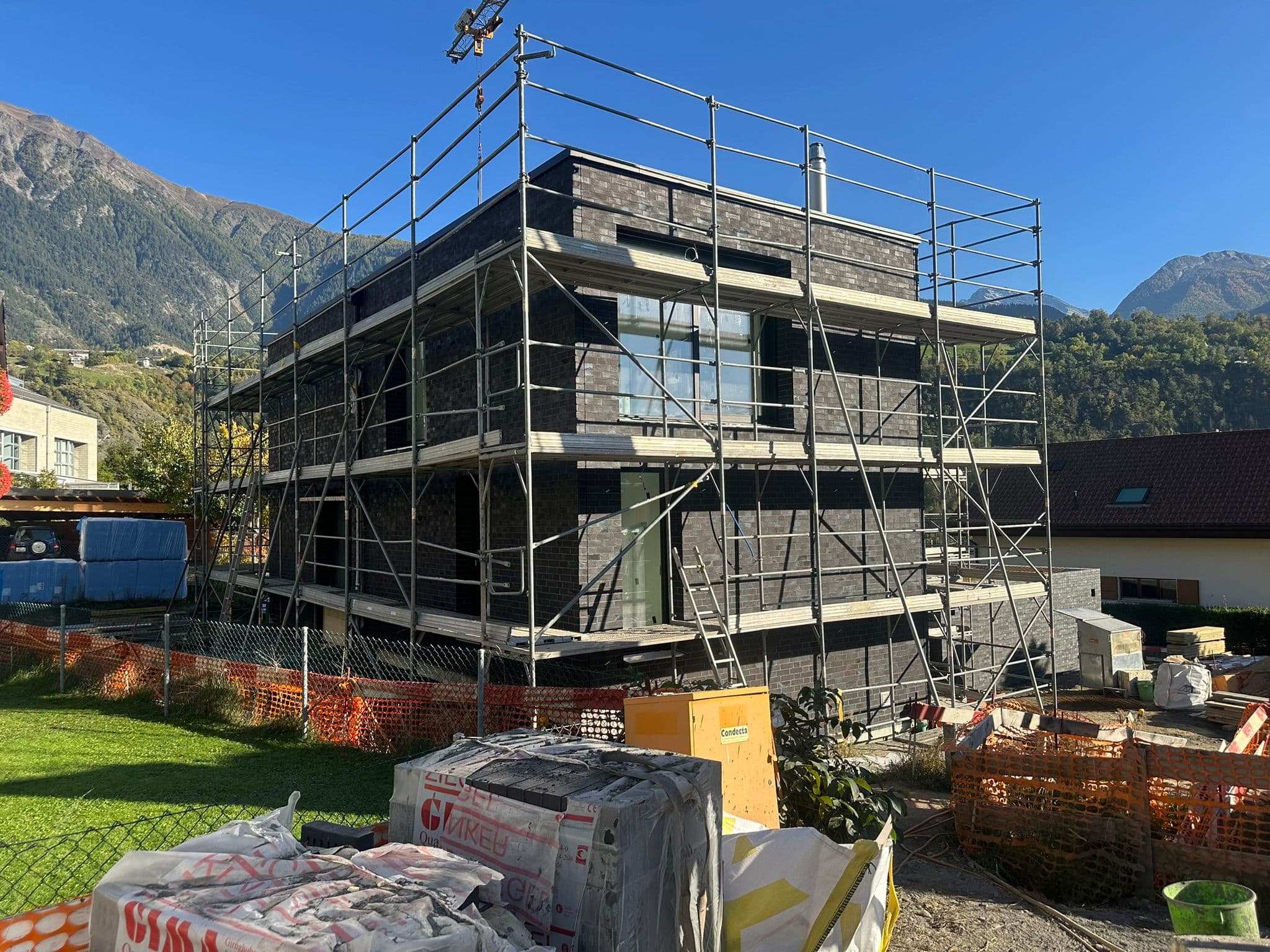 Nettoyage de fin de chantier réalisé par Mirdita Reinigung dans le Valais